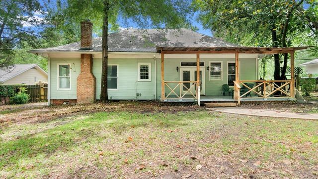 307 4th Ave., Hattiesburg, MS 39401