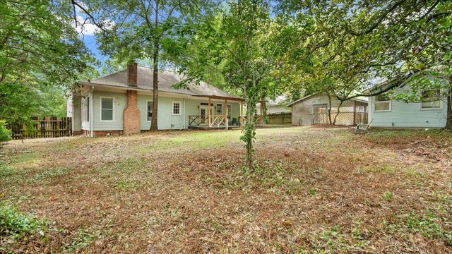 307 4th Ave., Hattiesburg, MS 39401