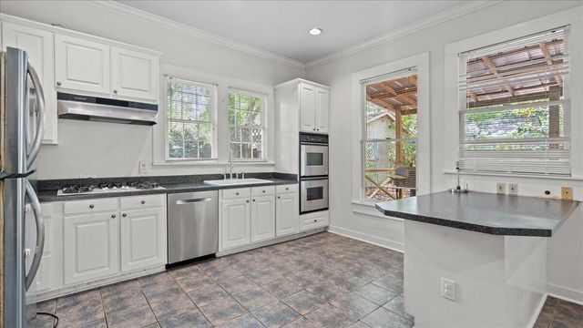 307 4th Ave., Hattiesburg, MS 39401