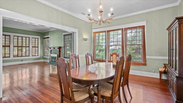 307 4th Ave., Hattiesburg, MS 39401