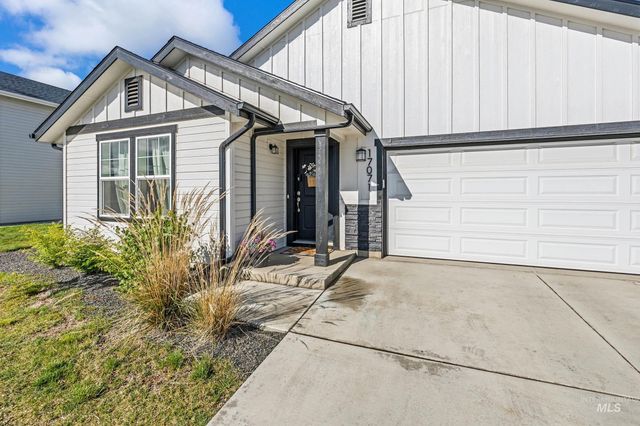 17071 N Quebec Ave, Nampa, ID 83687