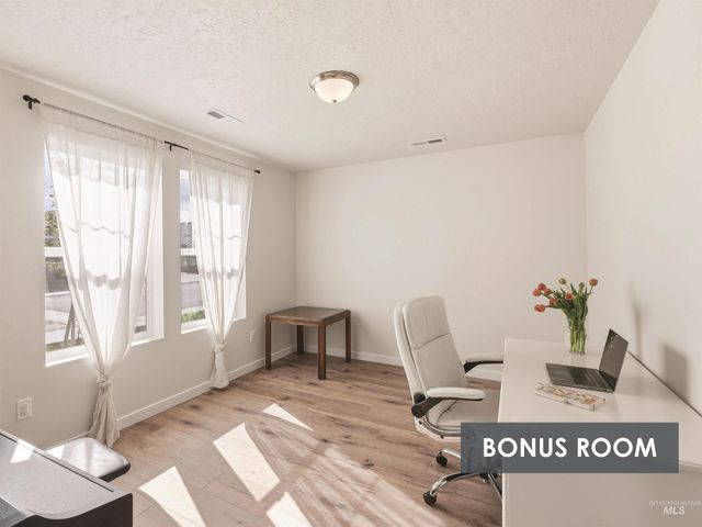 17071 N Quebec Ave, Nampa, ID 83687