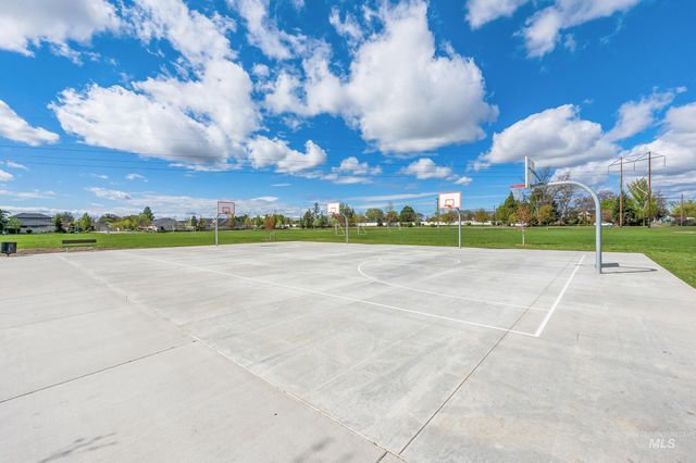 17071 N Quebec Ave, Nampa, ID 83687