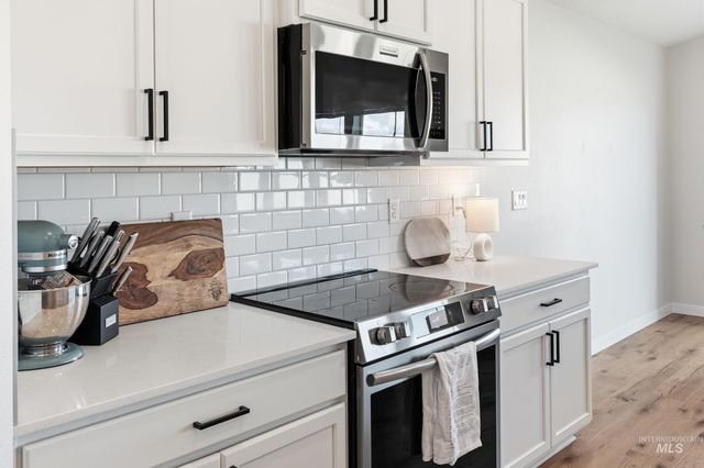 17071 N Quebec Ave, Nampa, ID 83687