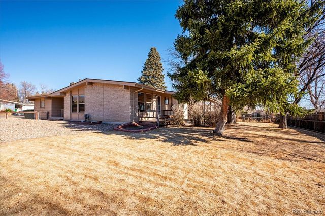 6040 W Elmhurst Drive, Littleton, CO 80128