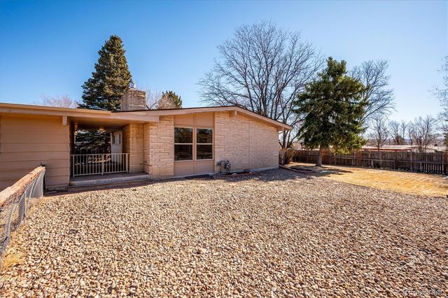 6040 W Elmhurst Drive, Littleton, CO 80128