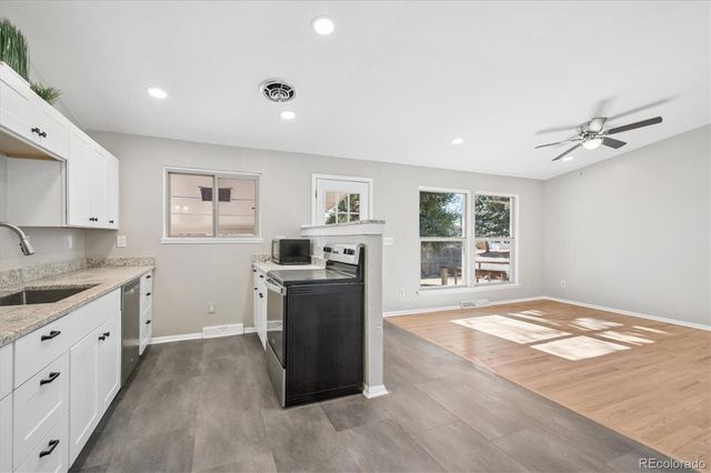 6040 W Elmhurst Drive, Littleton, CO 80128