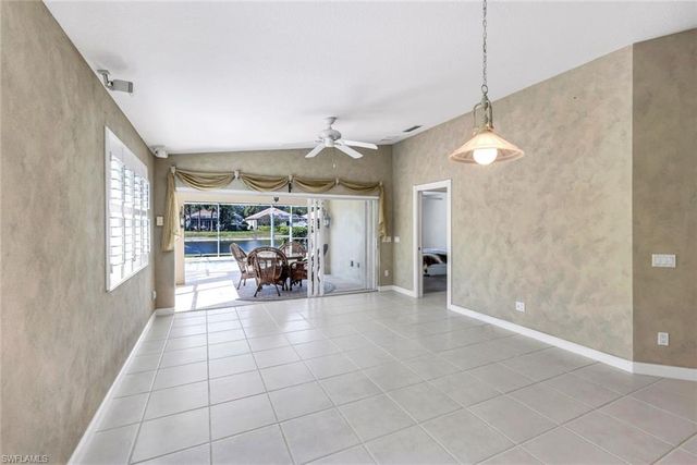 3025 Futuna LN, Naples, FL 34119