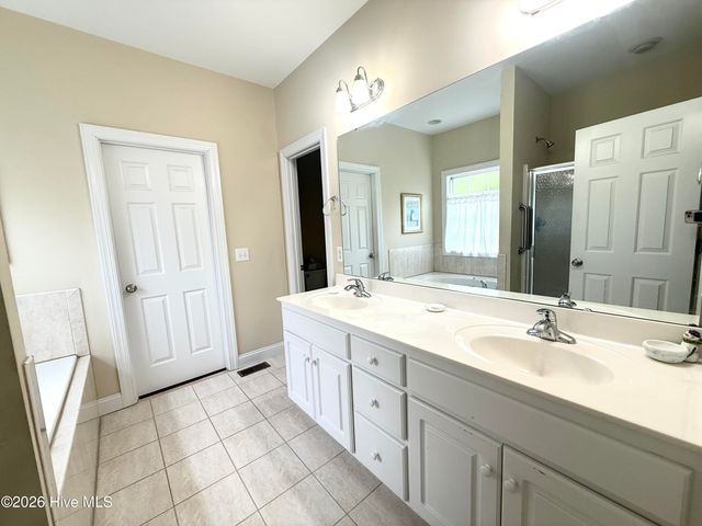 3518 Shadow Ridge Road N, Wilson, NC 27896