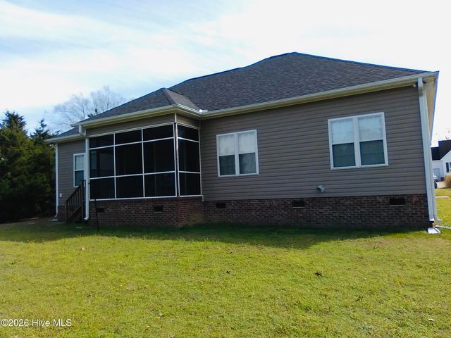3518 Shadow Ridge Road N, Wilson, NC 27896