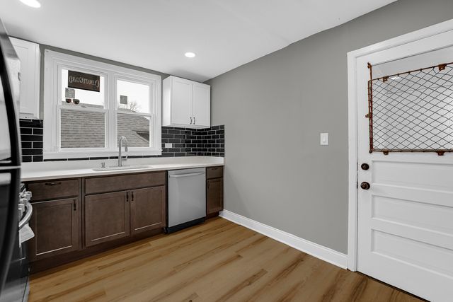 8011 S Dante Avenue, Chicago, IL 60619