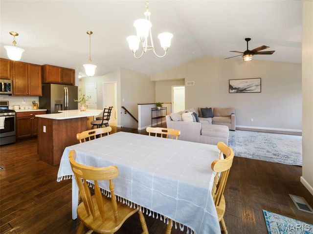 3448 Charlestowne Crossing Drive, St Charles, MO 63301