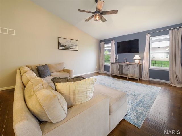 3448 Charlestowne Crossing Drive, St Charles, MO 63301
