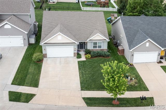 3448 Charlestowne Crossing Drive, St Charles, MO 63301