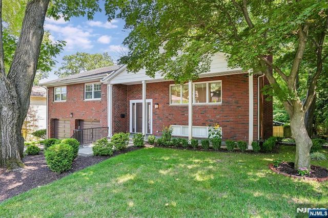 39 Hickory Street, Englewood Cliffs, NJ 07632