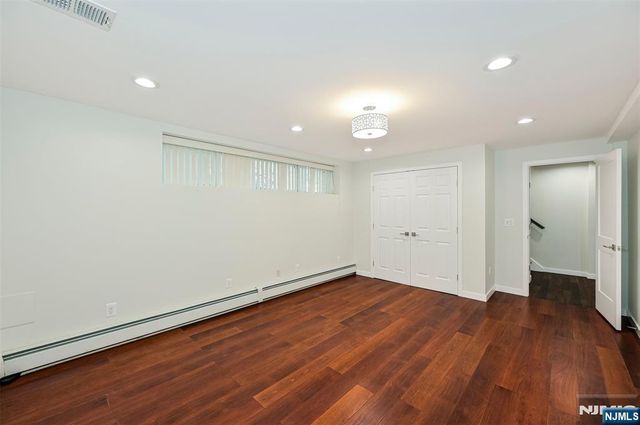 39 Hickory Street, Englewood Cliffs, NJ 07632