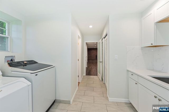 39 Hickory Street, Englewood Cliffs, NJ 07632