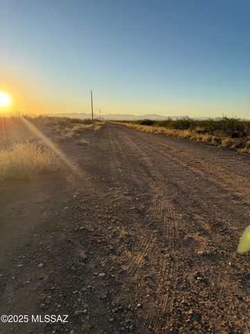 9373 E Perseus Way, Pearce, AZ 85625