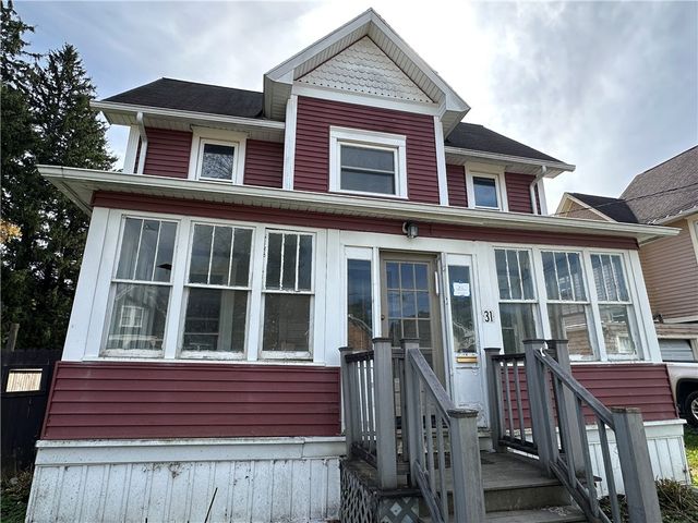 31 1st Avenue, Franklinville, NY 14737