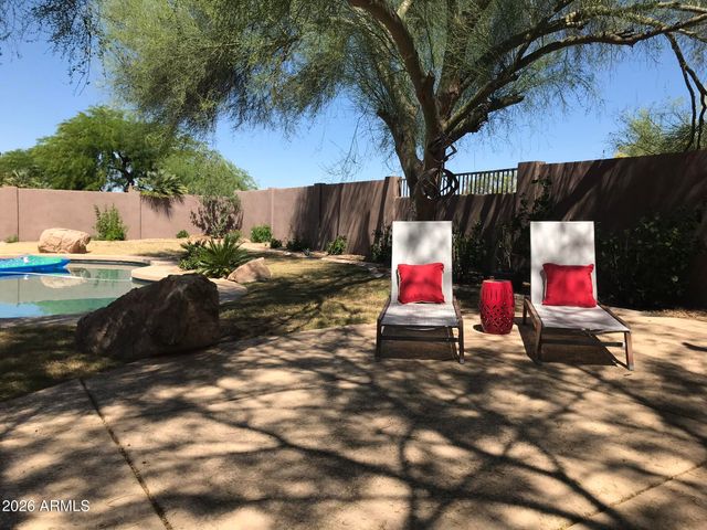 4824 E HASHKNIFE Road, Phoenix, AZ 85054