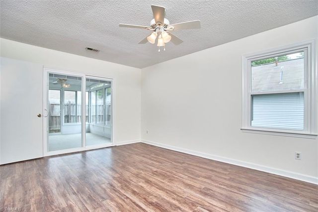 621 Lantern Ridge Drive, Winston-salem, NC 27104