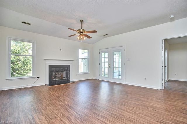 621 Lantern Ridge Drive, Winston-salem, NC 27104