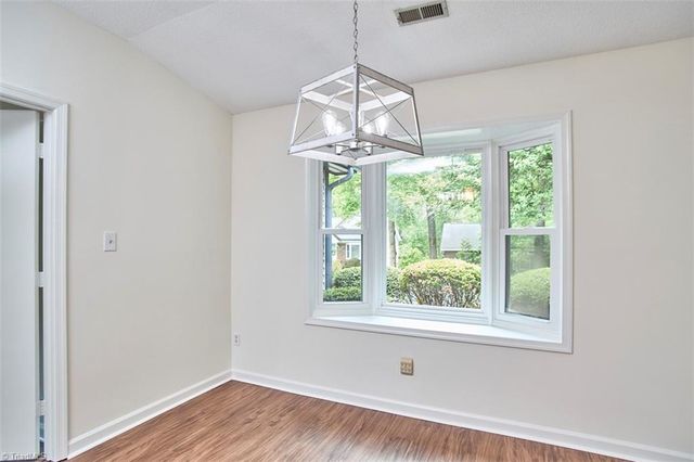 621 Lantern Ridge Drive, Winston-salem, NC 27104