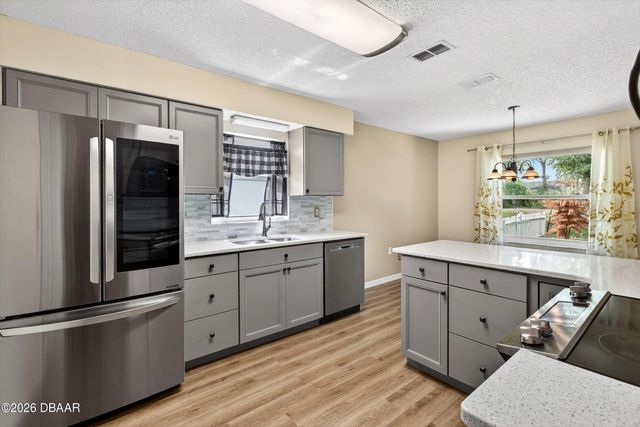 2127 King Richards Court, Orange City, FL 32763