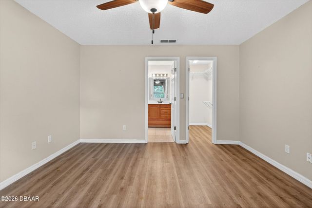 2127 King Richards Court, Orange City, FL 32763