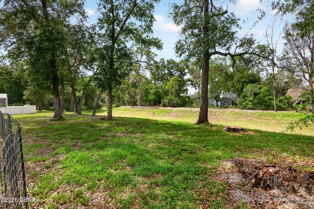 2127 King Richards Court, Orange City, FL 32763