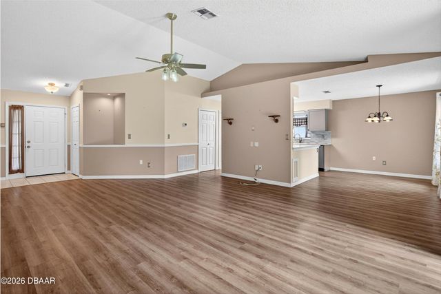 2127 King Richards Court, Orange City, FL 32763