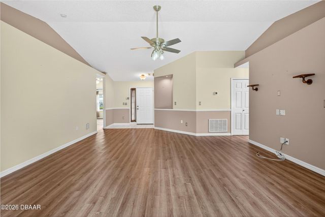 2127 King Richards Court, Orange City, FL 32763