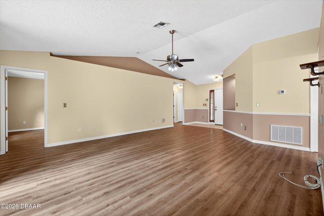 2127 King Richards Court, Orange City, FL 32763