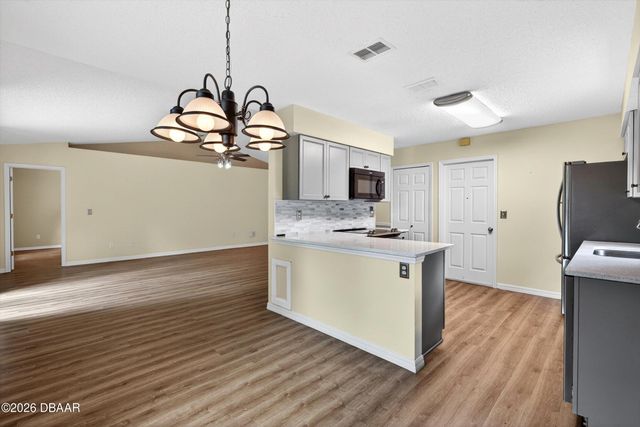 2127 King Richards Court, Orange City, FL 32763
