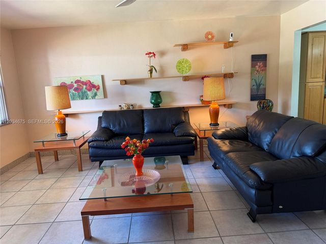 29-33 SE 4th, Dania Beach, FL 33004