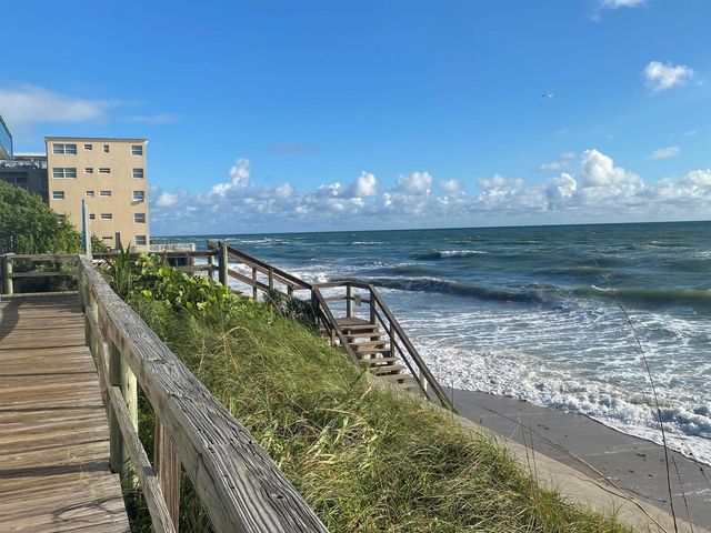 4201 S Ocean Boulevard K3, South Palm Beach, FL 33480