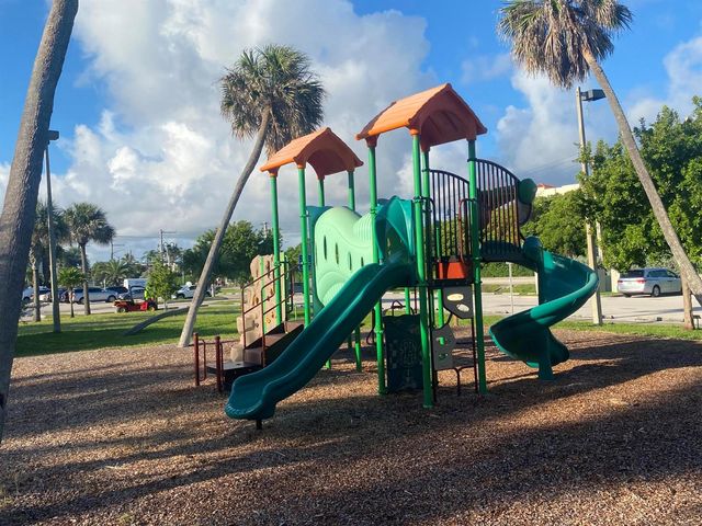 4201 S Ocean Boulevard K3, South Palm Beach, FL 33480