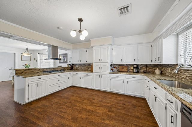 5327 Lacreek Lane, Spring, TX 77379