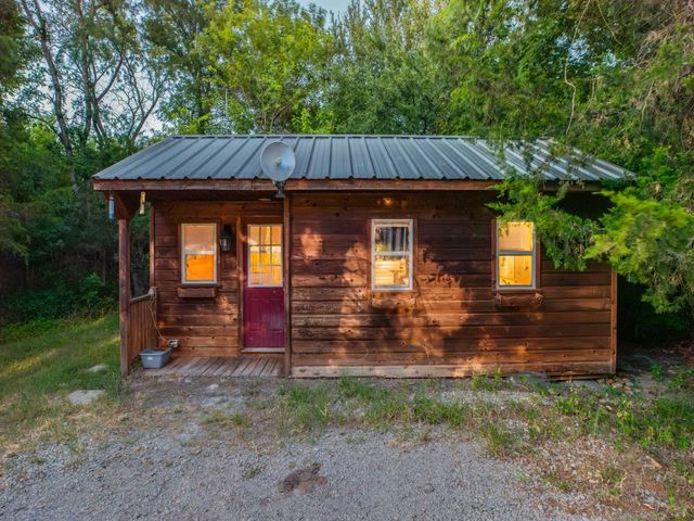 322 Red Maple Road, Gunter, TX 75058