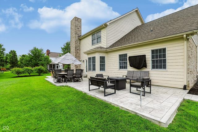 4534 Sunflower Court, Zionsville, IN 46077