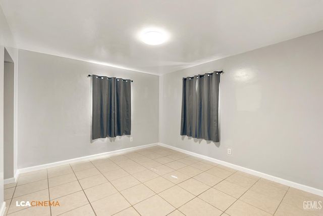 8132 Pioneer Drive, Bakersfield, CA 93306