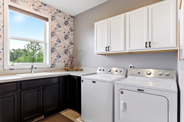 2232 Sorrel Court, Victoria, MN 55386