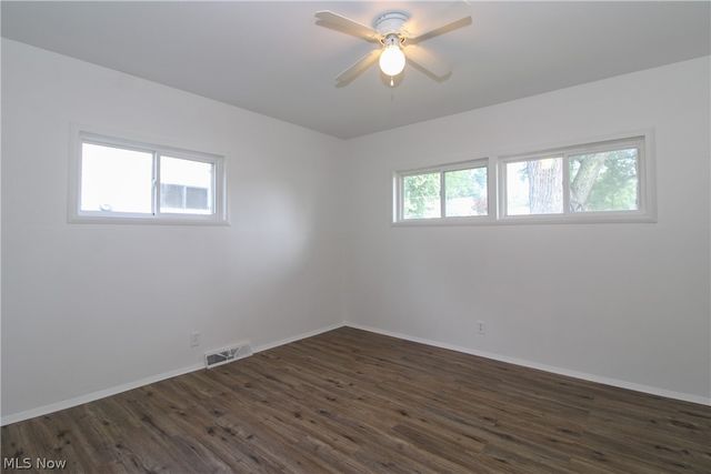 2327 Bel Aire Lane, Youngstown, OH 44514