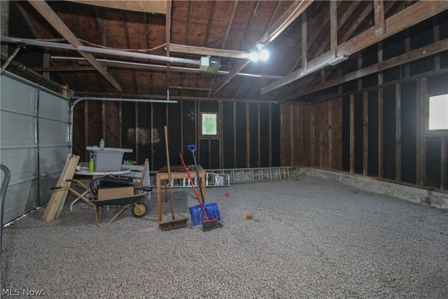 2327 Bel Aire Lane, Youngstown, OH 44514