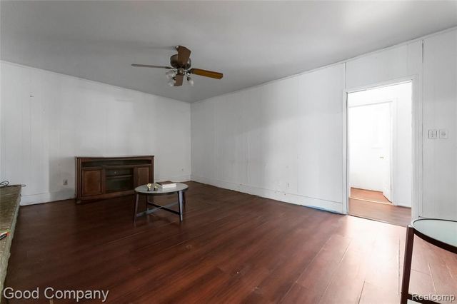 25366 Wykeshire Road, Farmington Hills, MI 48336