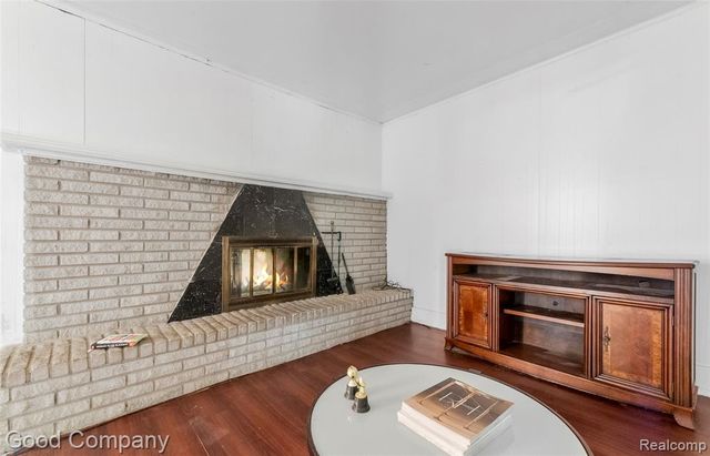 25366 Wykeshire Road, Farmington Hills, MI 48336