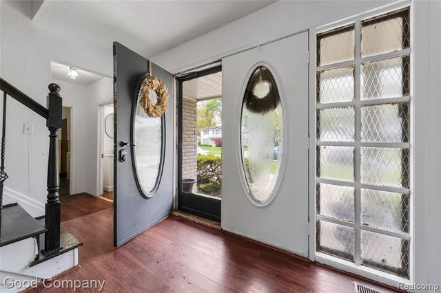 25366 Wykeshire Road, Farmington Hills, MI 48336