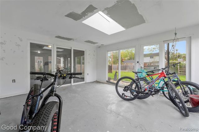 25366 Wykeshire Road, Farmington Hills, MI 48336