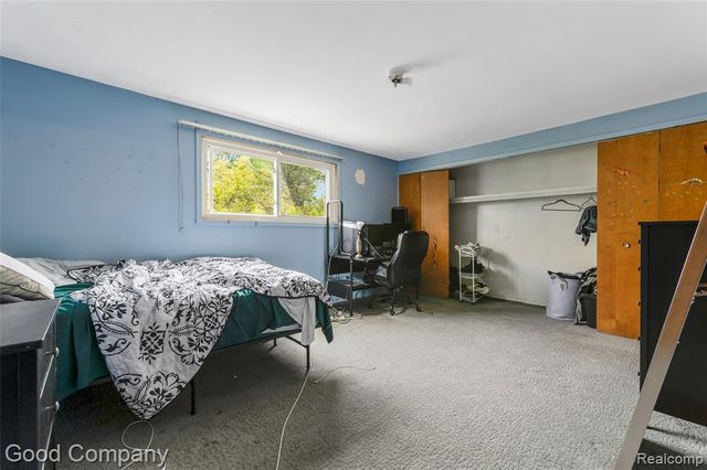 25366 Wykeshire Road, Farmington Hills, MI 48336