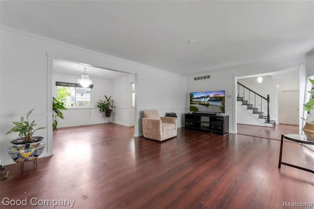 25366 Wykeshire Road, Farmington Hills, MI 48336